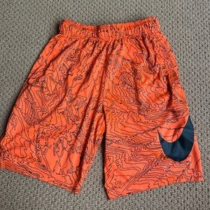 Boys L Nike dri-fit athletic shorts
